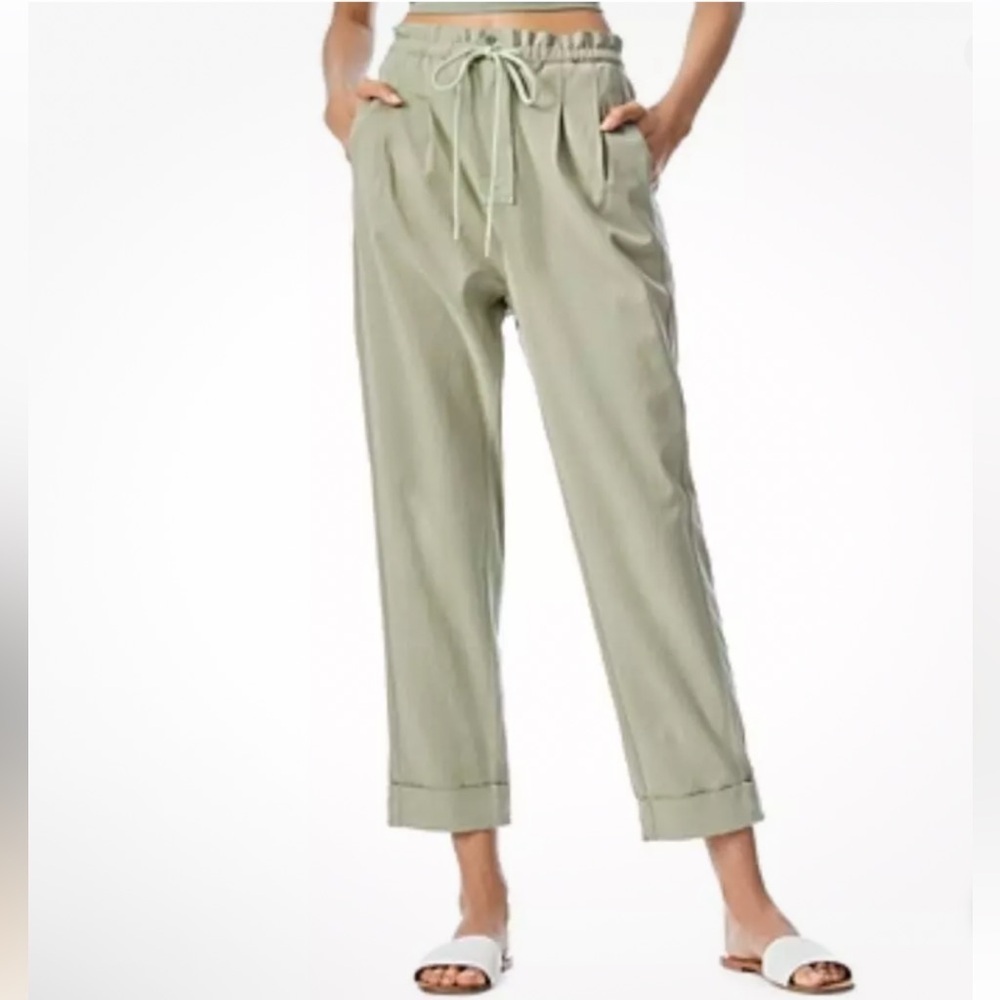 Alice+Olivia By Stacey Bendet Liliana Paperbag Pants Size XL Sage Green Roll Up